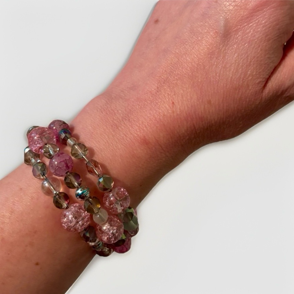 Handcrafted beaded wrap bracelet - Picture 2 of 4